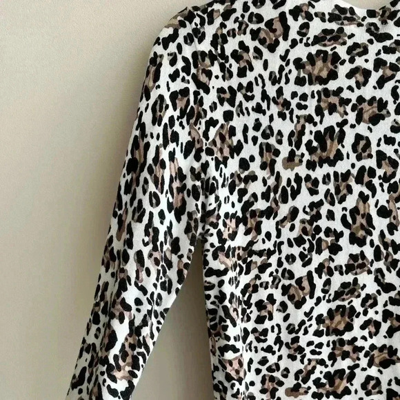 Talbots Cheetah Leopard Print Light Sweater, White and Brown, Size Medium - Picture 11 of 16